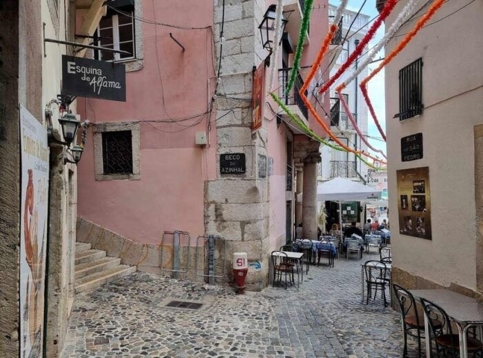 Lisbon: Half Day Guided Tuk-Tuk Tour Old Town - FAQ