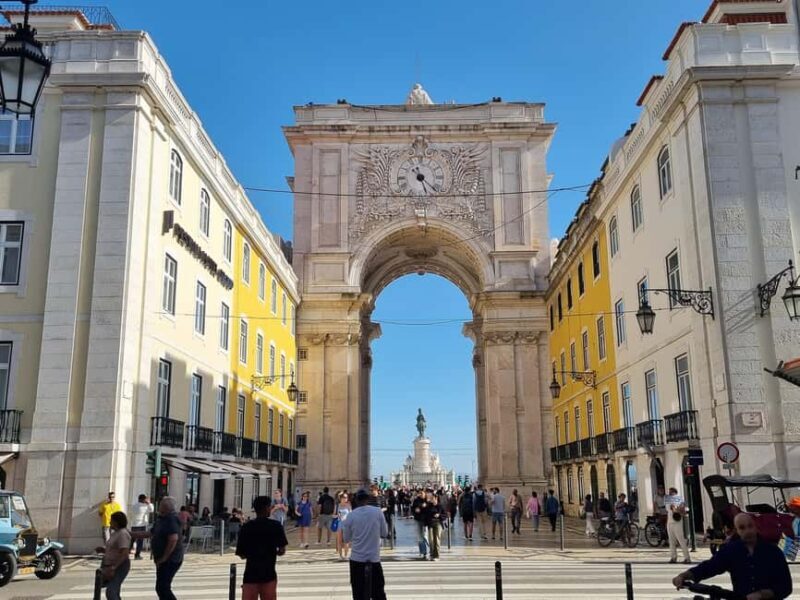 Lisbon: Hidden Gems Walking Tour with Coffee & Pastries - Exploring Lisbon’s Hidden Corners