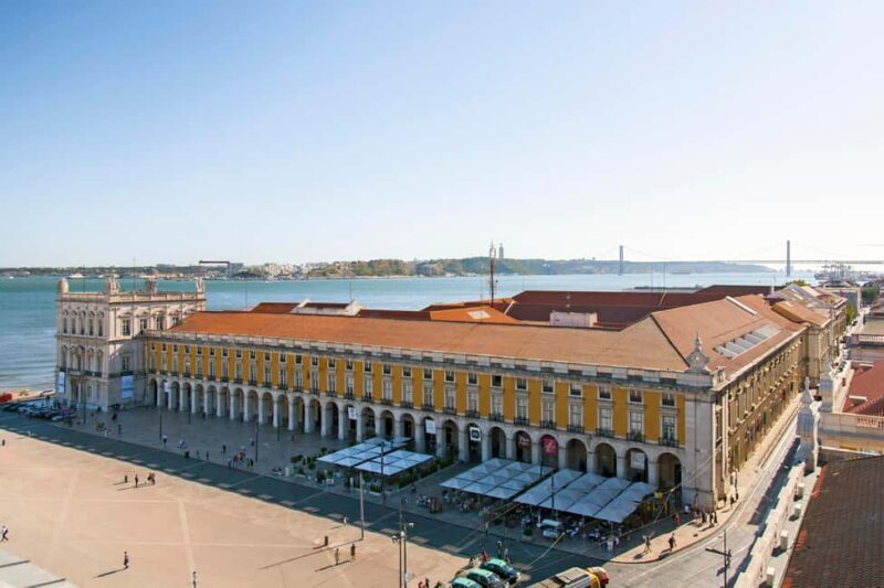Lisbon Highlights Private Tour with Local Guide and Pickup - FAQ