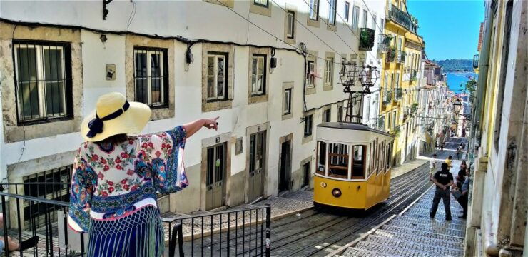 Lisbon: Highlights Tour of Lisbon, Sintra, and Cascais - Booking Information and Details