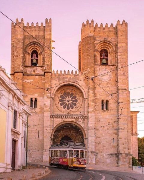 Lisbon: Historic City Sightseeing Private Tour by Tuk-Tuk - Highlights and Landmarks