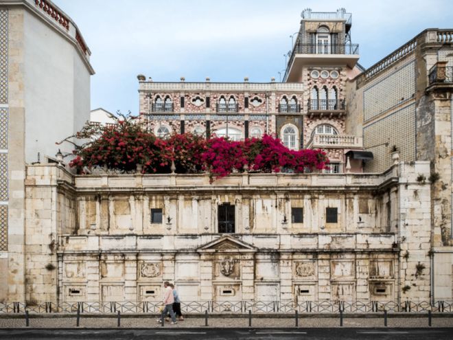 Lisbon: Historic Old Town Tuk Tuk Tour - Restrictions and Important Information