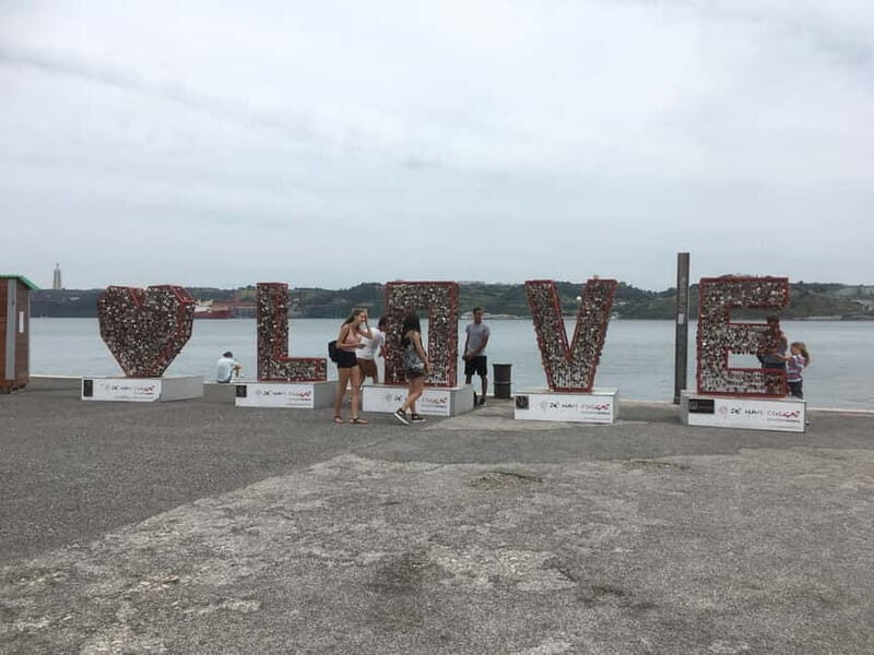 Lisbon Honda Pcx 125cc Rental from 4Hours-7 Days - FAQ