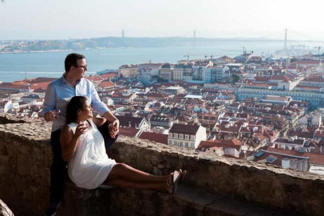 Lisbon: Honeymoon or Post-Wedding Photoshoot - Deliverables