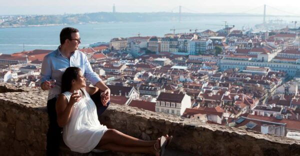 Lisbon: Honeymoon or Post-Wedding Photoshoot - Booking and Cancellation
