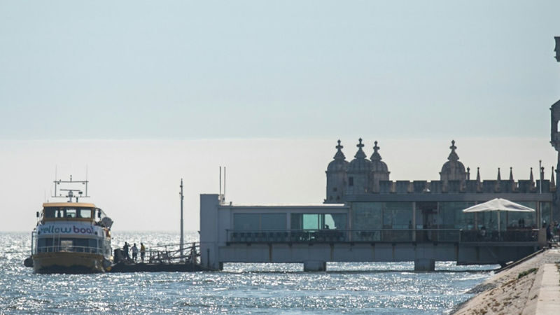 Lisbon hop-on hop-off bus with river cruise ticket - The Tagus cruise is the change of pace