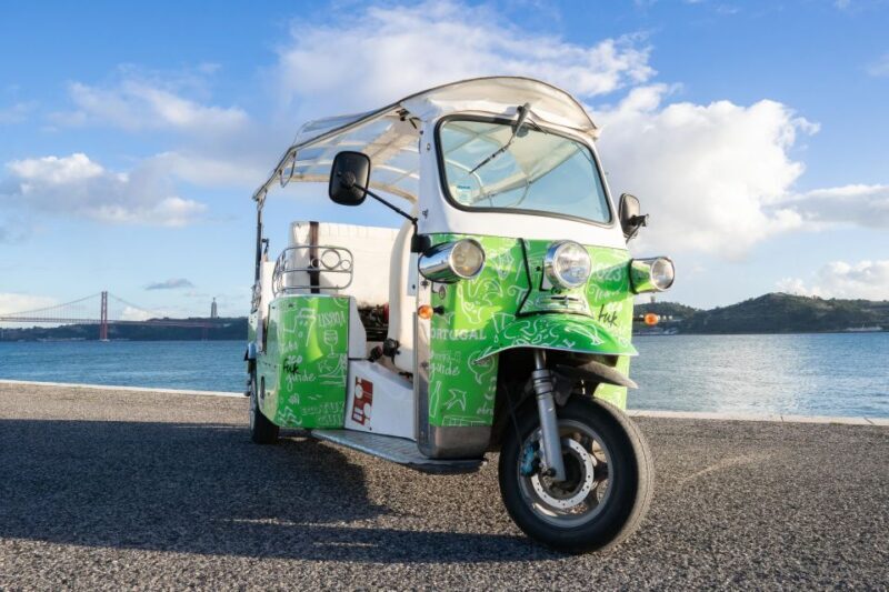 Lisbon Iconic Highlights in 2H00 : Private Tuk-Tuk Tour - Good To Know