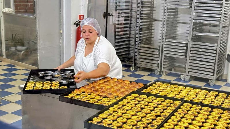 Lisbon in comfort - City highlights private tour - Inside the Stops: What to Expect