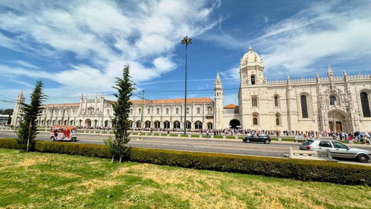 Lisbon in comfort - City highlights private tour - Why This Tour Offers Great Value