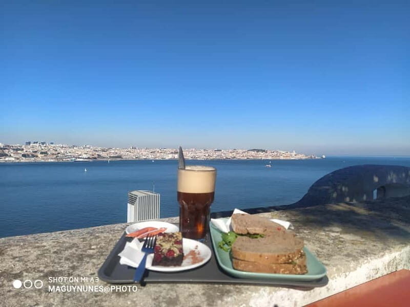 Lisbon in French, the French-speaking tuktuk. - Why Choose This Tour?