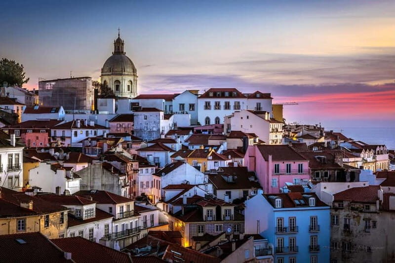 Lisbon in French, the French-speaking tuktuk. - Transportation and Comfort