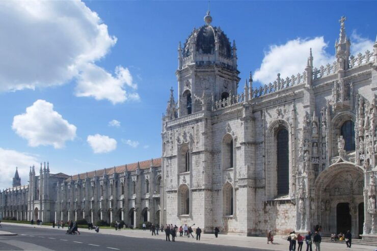 Lisbon in One Day: Full-Day Minivan Historic Tour - Booking Details and Flexibility