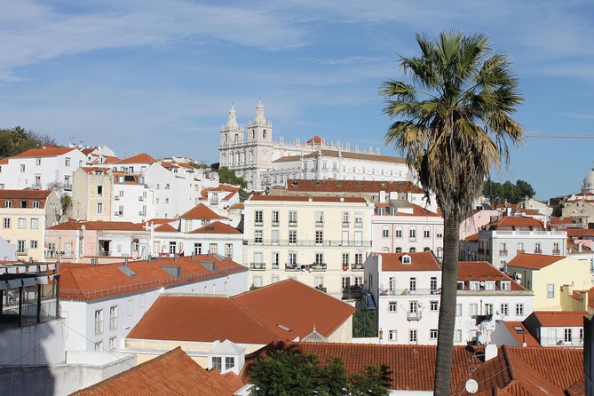 Lisbon in the Eye of a Portuguese Writer - Hidden Gems and Local Insights