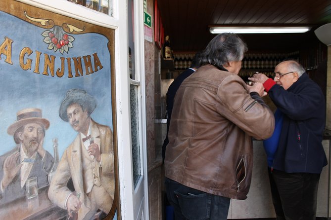 Lisbon in the Eye of a Portuguese Writer - Relaxing in Lisbons Charming Neighborhoods