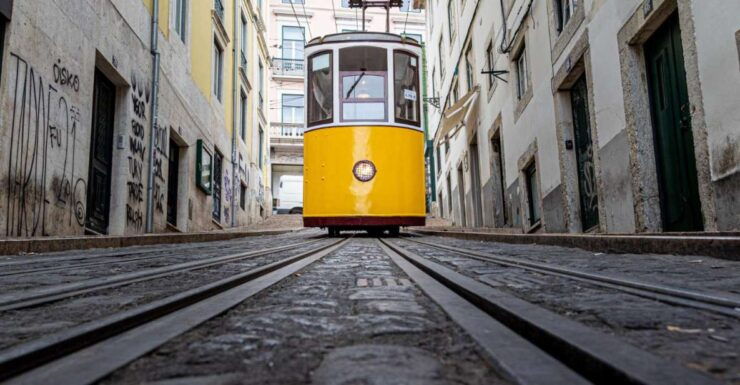 Lisbon: Insta-Perfect Walk With a Local - Highlights of the Insta-Worthy Walk