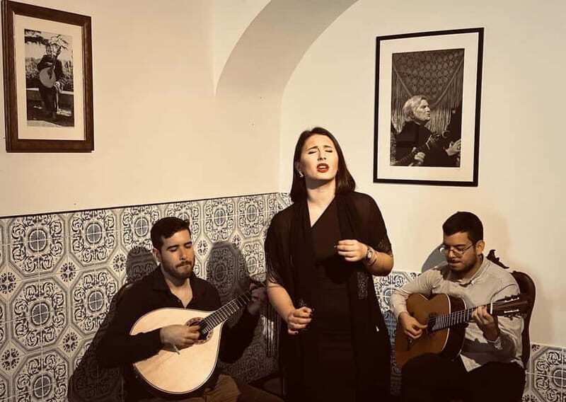 Lisbon: Intimate Fado Show in the Historic Fado District - A Close Look at the Experience