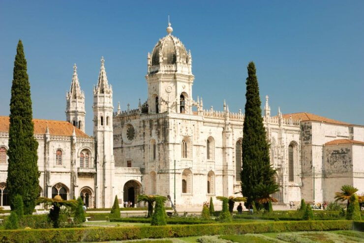 Lisbon: Jeronimos Monastery E-Ticket With Audio Tour - Experience