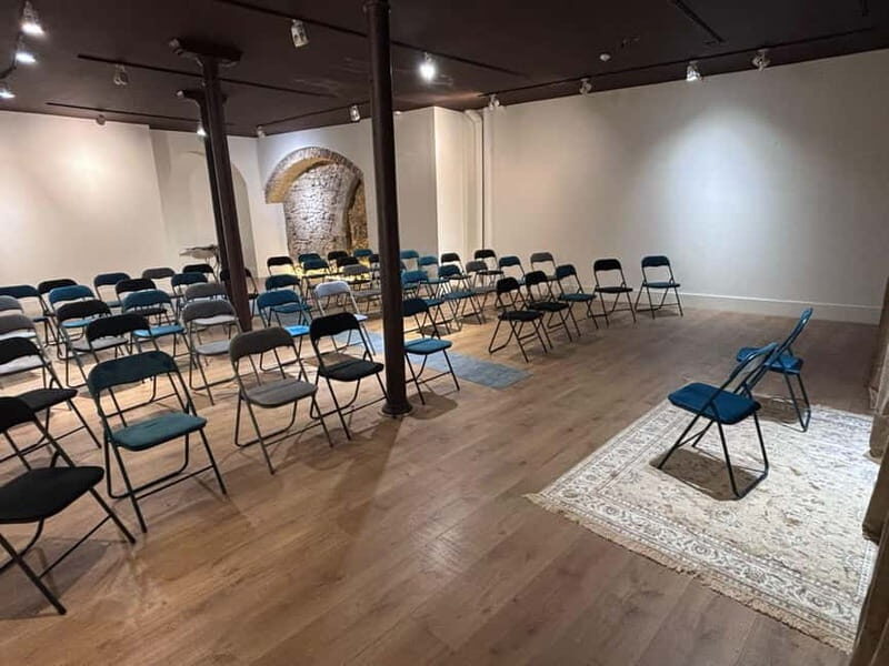 Lisbon: Live Fado Show in Historic Alfama with Port Wine - The Music and Performers