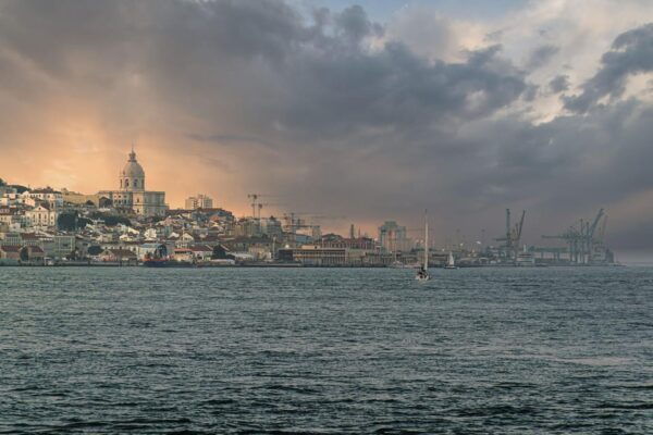 Lisbon: Lost Places & Street Art Tour for Photographers - Frequently Asked Questions