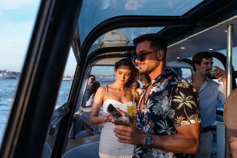 Lisbon Luxury Lounge Cruise: Sangria, Pizza & Open Bar - Good To Know