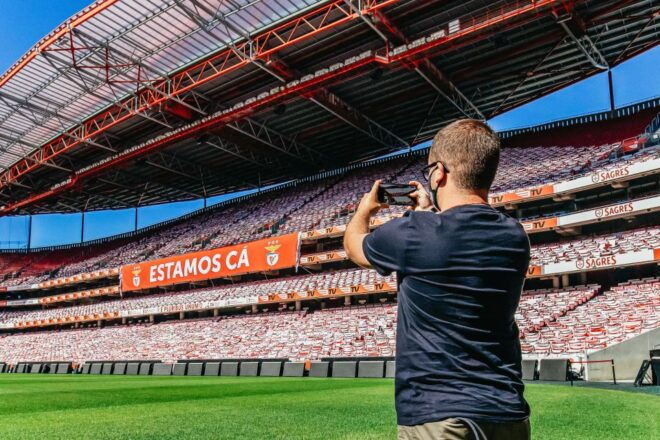 Lisbon: Luz Stadium Tour and SL Benfica Museum Ticket - Selecting Participants and Date