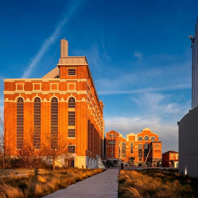 Lisbon: MAAT Central and MAAT Gallery Secret Guided Tour - Good To Know