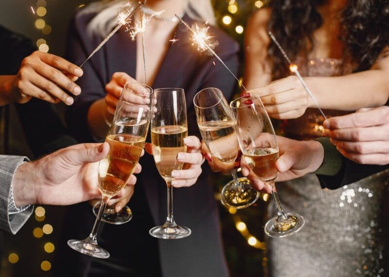 Lisbon: New Year's Cruise with DJ, Open Bar, Snacks and Wine - Lisbon: New Years Cruise with DJ, Open Bar, Snacks and Wine — An Authentic Celebration on the Water