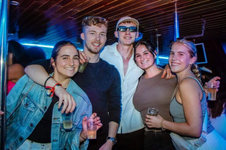 Lisbon: New Years Eve With Live Dj Fireworks & Open Bar - Event Highlights