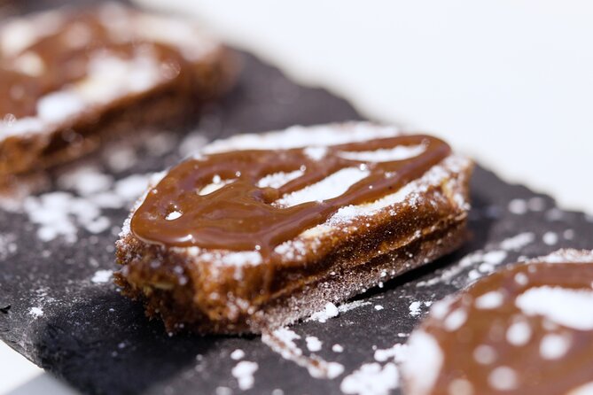 Lisbon Night Tour - Food & Drinks Tasting Menu - The Sum Up