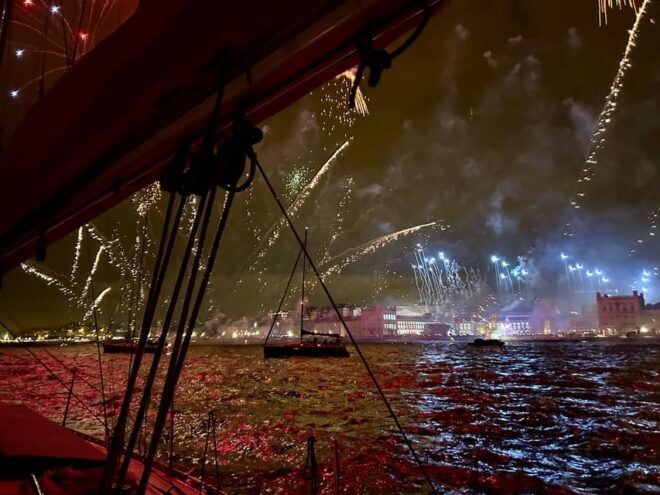 Lisbon: NYE Fireworks Private Sailing Tour With Champagne - Booking and Reservations
