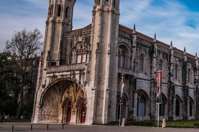 Lisbon Odyssey: Full-Day Journey Through History and Culture - Directions and Logistics