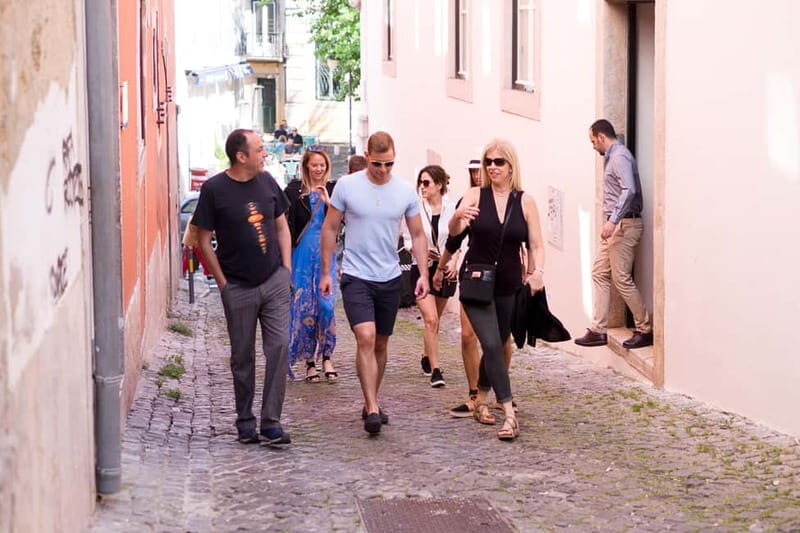 Lisbon: Off the beaten path Downtown Walk with a Local - The Sum Up