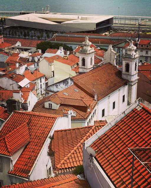 Lisbon: Old Town and Chiado Vintage Car Tour - Inclusions and Amenities