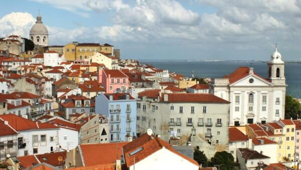 Lisbon - Old Town Private Walking Tour - Uncover Architectural Marvels and Ruins