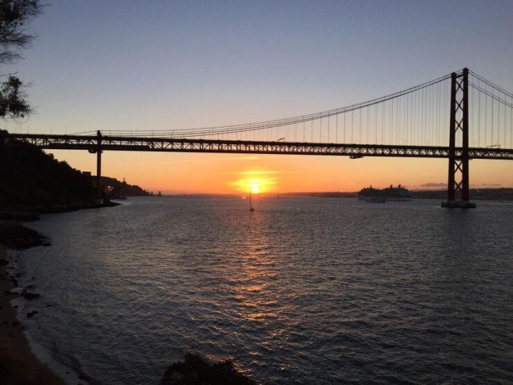 Lisbon: One Way Transfer To/From Coimbra - Activity Details