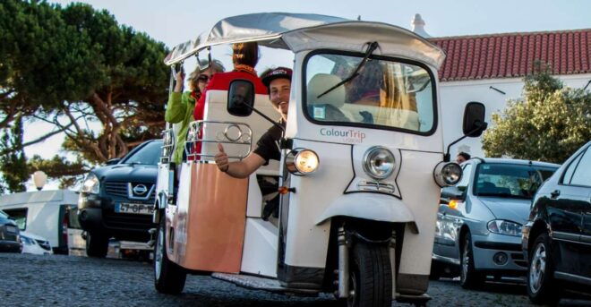 Lisbon: Panoramic Historical Sightseeing Tour by Tuk Tuk - Tour Duration