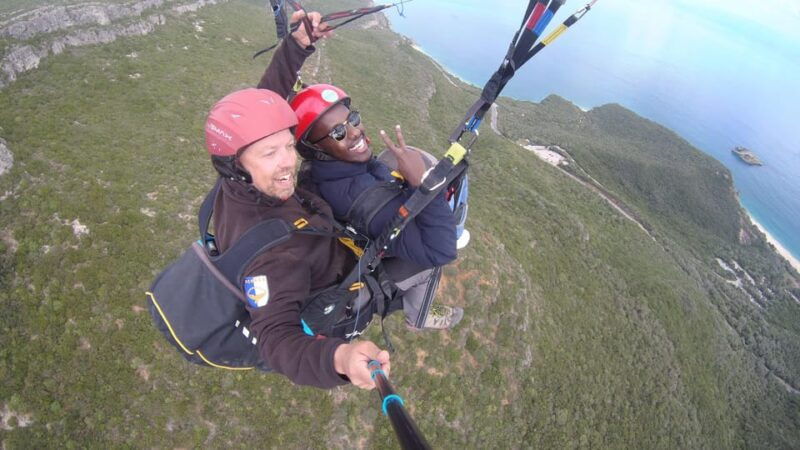 Lisbon - Paragliding baptism with adrenaline - The Experience on the Day