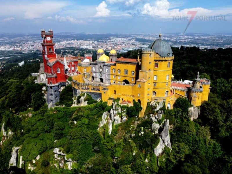 Lisbon: Pena Palace, Qta Regaleira, Moorish Castle & Cascais - Why This Tour Is a Great Fit