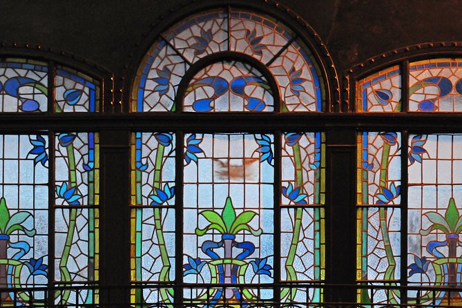 Lisbon Photo Private Night Tour - Common Questions