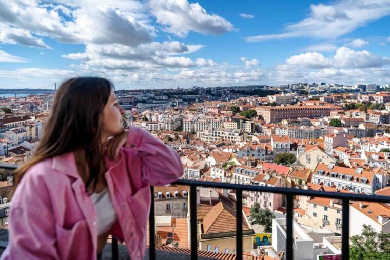 Lisbon PhotoWalks: Iconic Spots, Stunning Photos - What’s Included and What’s Not