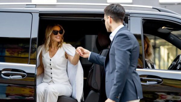 Lisbon: Private Airport Transfer to Your Destination - Smoking Policy