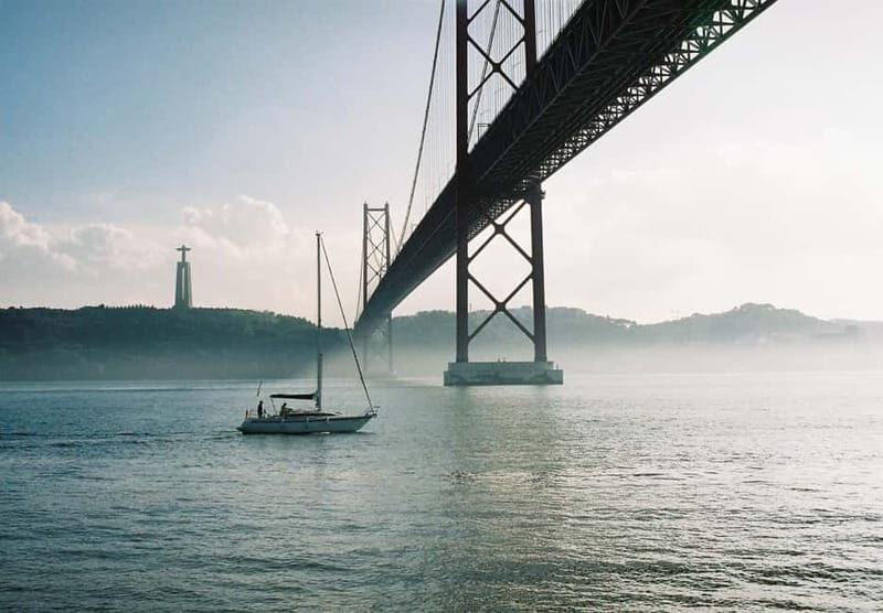 Lisbon: Private and personal sailing excursion - Good To Know