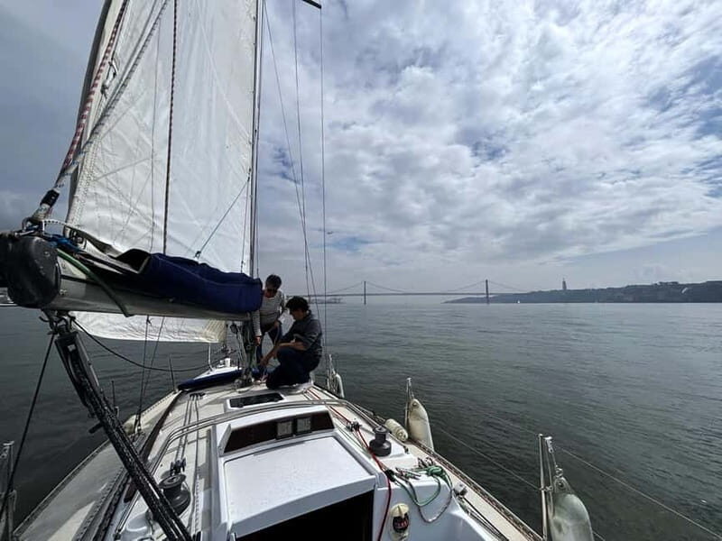 Lisbon: Private and personal sailing excursion - An In-Depth Look at the Experience