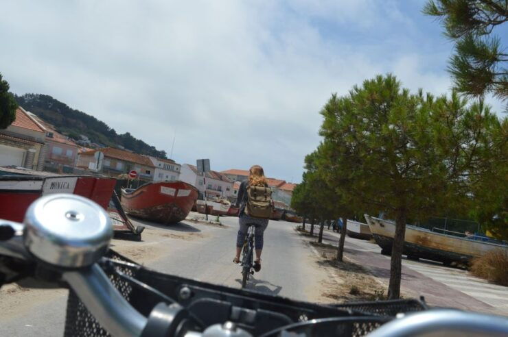 LISBON: Private Bike Tour to Costa Da Caparica Beach - Meeting Point and Guide Identification