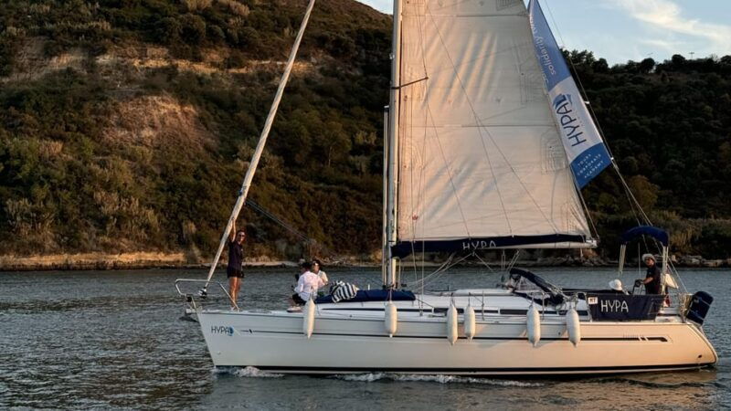 Lisbon: Private Boutique Boat Tour  Sail in Style - Lisbon: Private Boutique Boat Tour — Sail in Style