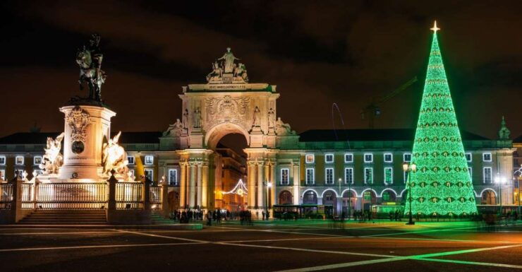 Lisbon: Private Christmas Lights Tour by Tuk-Tuk - Experience Highlights