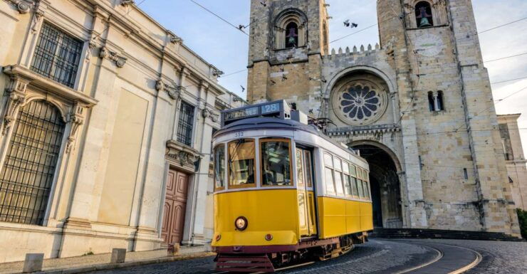 Lisbon Private Full Day Tour - History, Local Life & Food - Local Cuisine Experience
