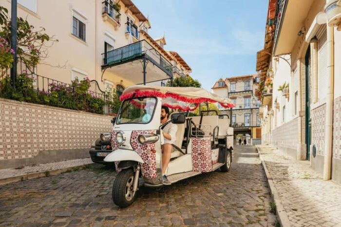Lisbon: Private Guided Tuk-Tuk Tour with Hotel Pickup - The Sum Up