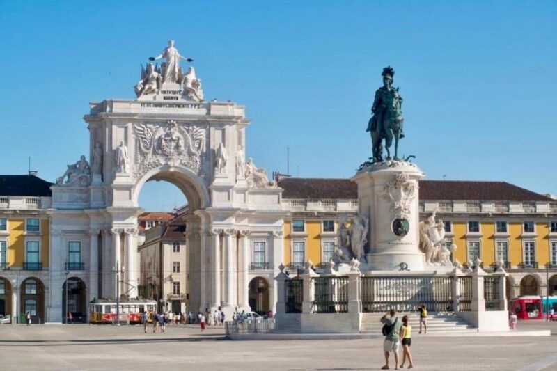 Lisbon: Private Half-Day City Tour with Hotel Pickup - Good To Know