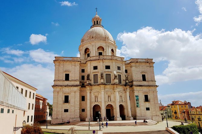 Lisbon Private Historic Area Tuk-Tuk Tour - Famous Landmarks on the Tour